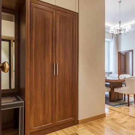 900 Lazio, Emilia & La Corte Appartement