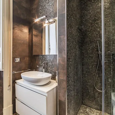 900 Lazio, Emilia & La Corte Appartement *