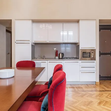 900 Lazio, Emilia & La Corte