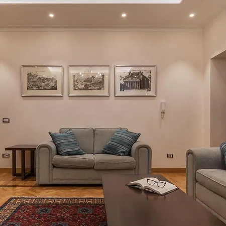 900 Apartment Rome